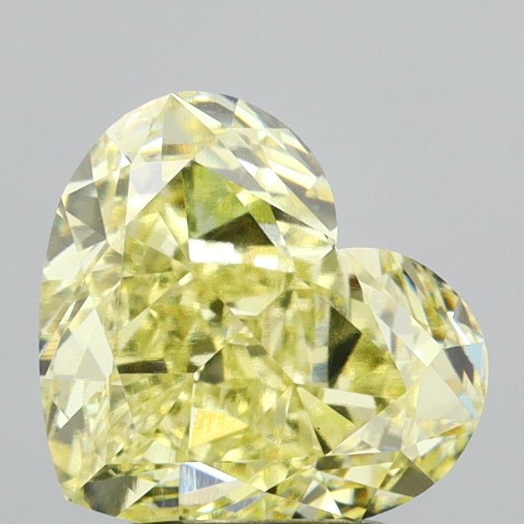 2.40 ct Heart Lab-Grown Diamond · Y VS1 · IGI Certified